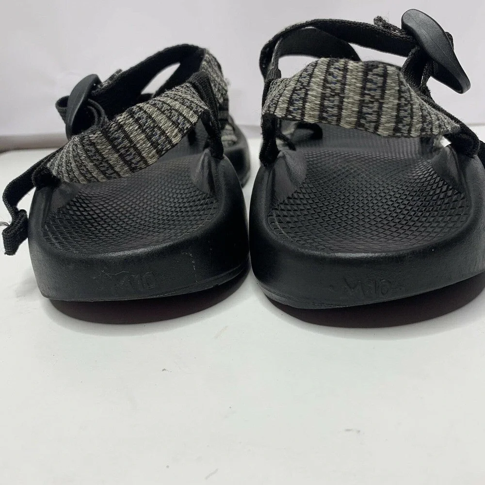 Chaco title boulder